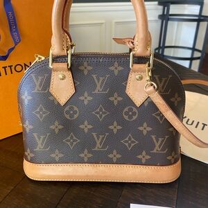 Louis Vuitton Alma bb Handbag